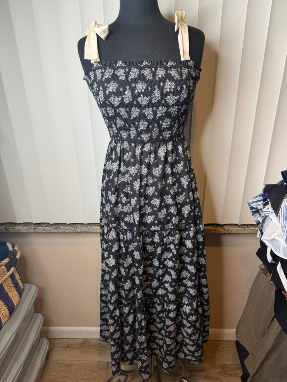 Mi Ami Black Floral Cream Bow Straps 100% Cotton Tiered Dress Size Small